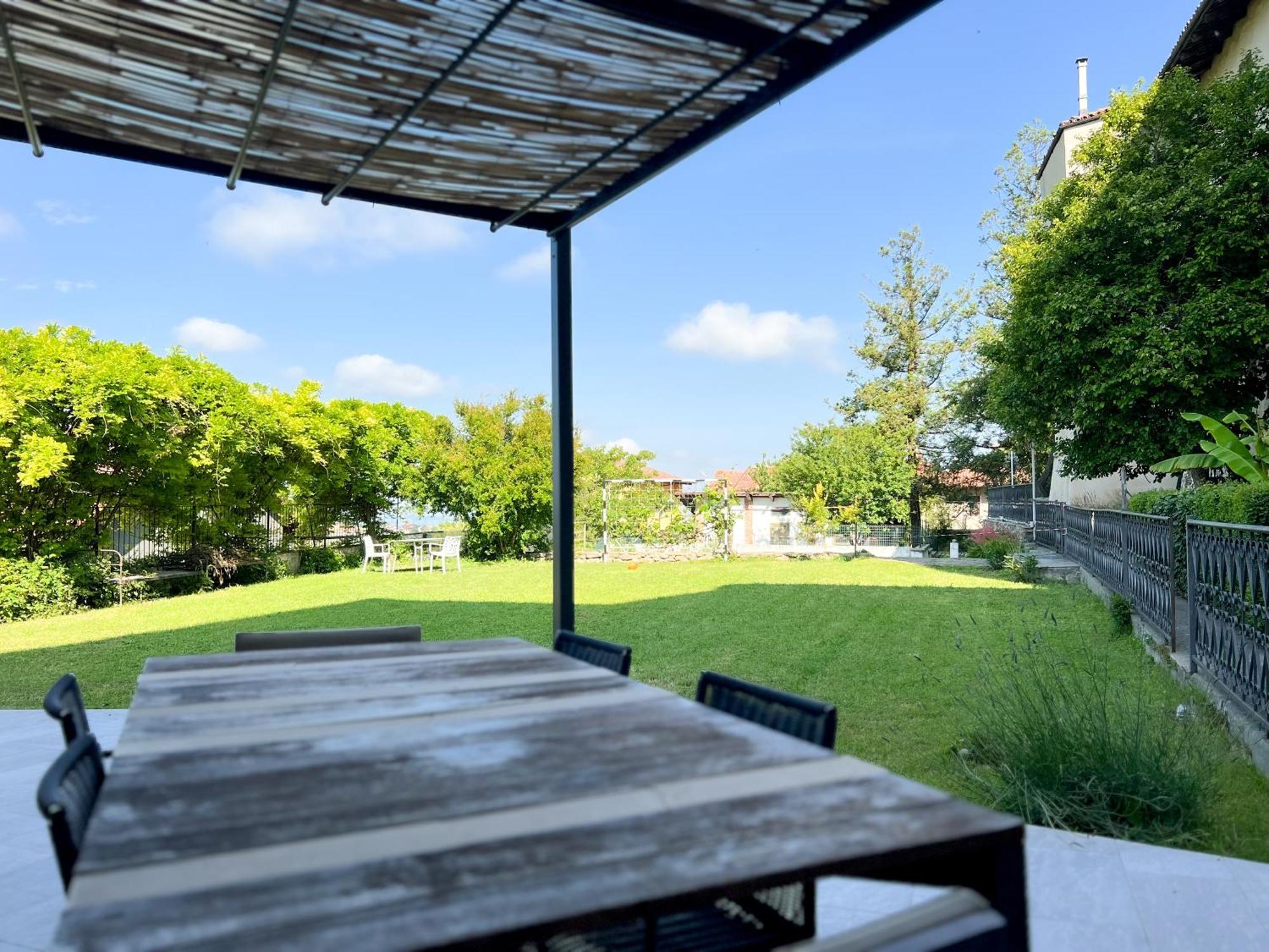 Comecasa 2 Bedrooms With Garden Apartment Benevello Exterior foto